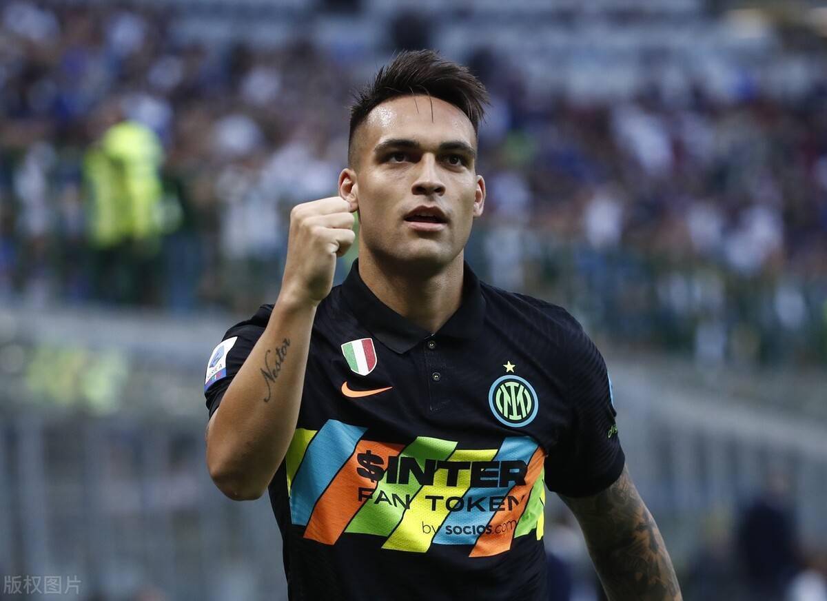 今夜波尔图备战意甲；调整名单细节曝光；更衣室稳定；心理建设被强调 