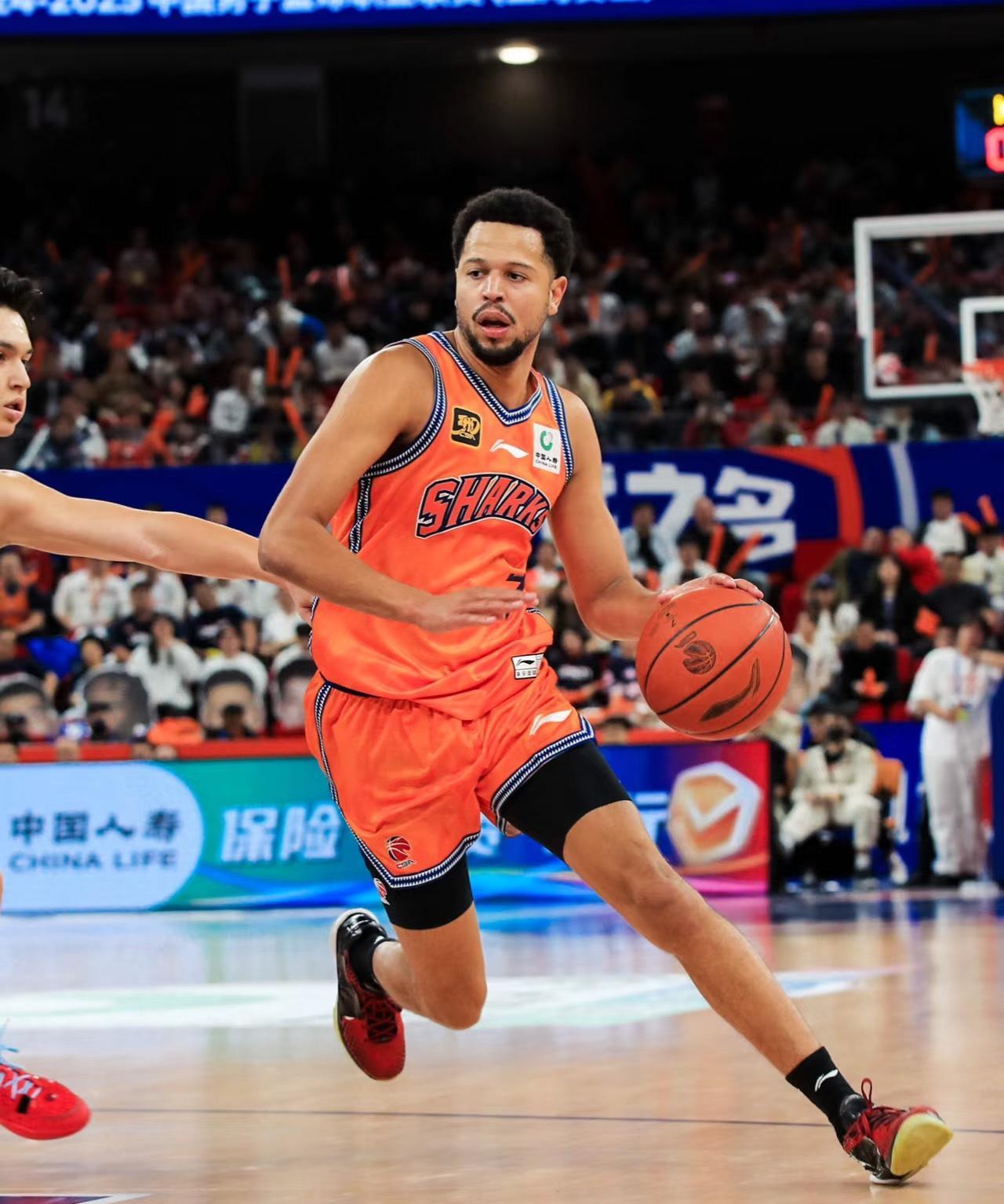 新疆广汇迎NBA季后赛关键赛，今晚手感冰凉，质疑声仍在，纪律约束更严格的简单介绍