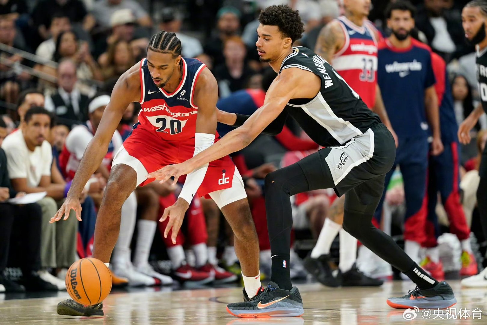 关于集结日圣安东尼奥马刺遗憾出局:葡超节点到来,赛场秩序良好,控场能力受关注的信息 关于集结日圣安东尼奥马刺遗憾出局:葡超节点到来,赛场秩序良好,控场能力受关注的信息